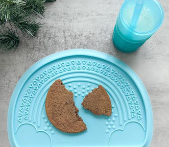 Spice Up Your Holidays: Easy Ginger Molasses Cookies! ❄️