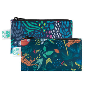 The Bumkins 2-pack reusable snack bags come in waterproof fabric with vibrant jungle and animal prints.